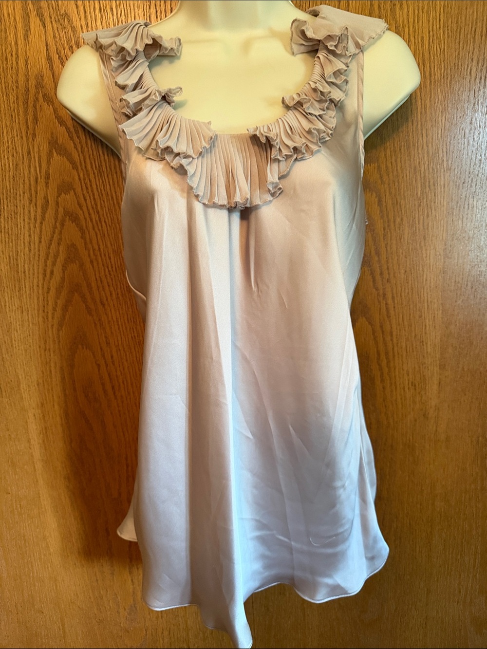 Elegant Ruffled Sleeveless Top - Light Pink